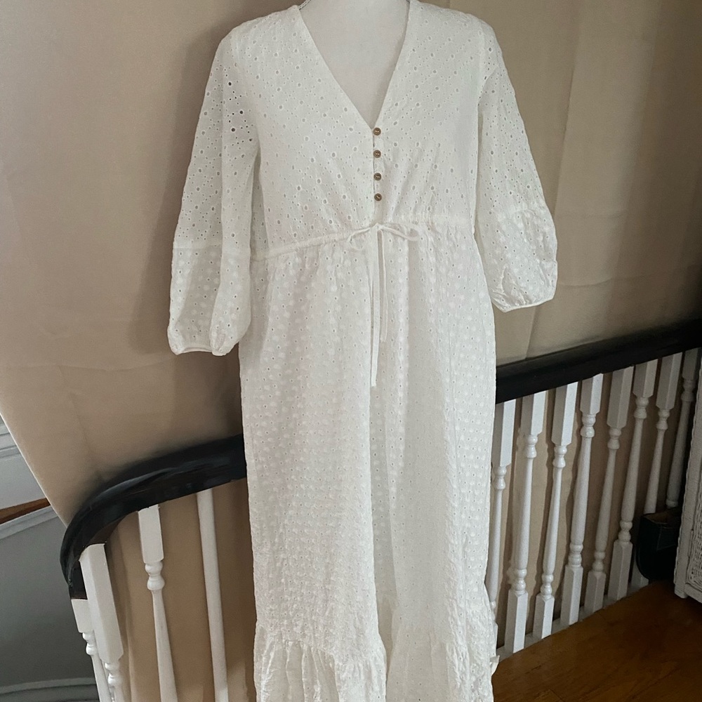 ZARA WHITE EYELET DRESS - Picture 4 of 7